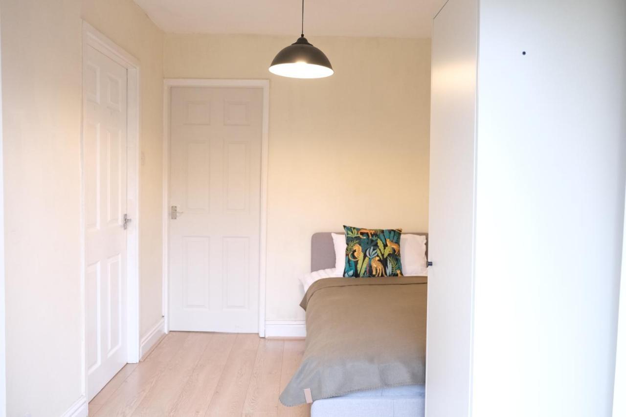 Bee Stays - Maliston House Great Sankey Екстер'єр фото